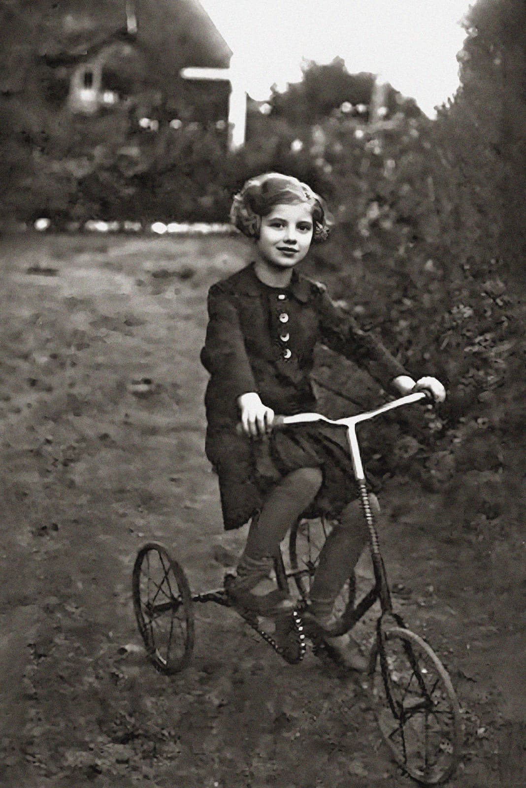 Source photograph for Ester Gordon